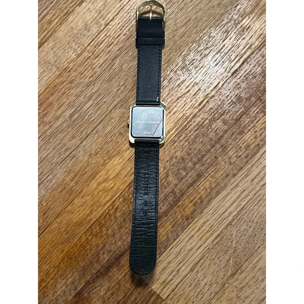 Vintage 1993 Looney Tunes Tweety Bird Watch Gold Tone Square Case Black Leather